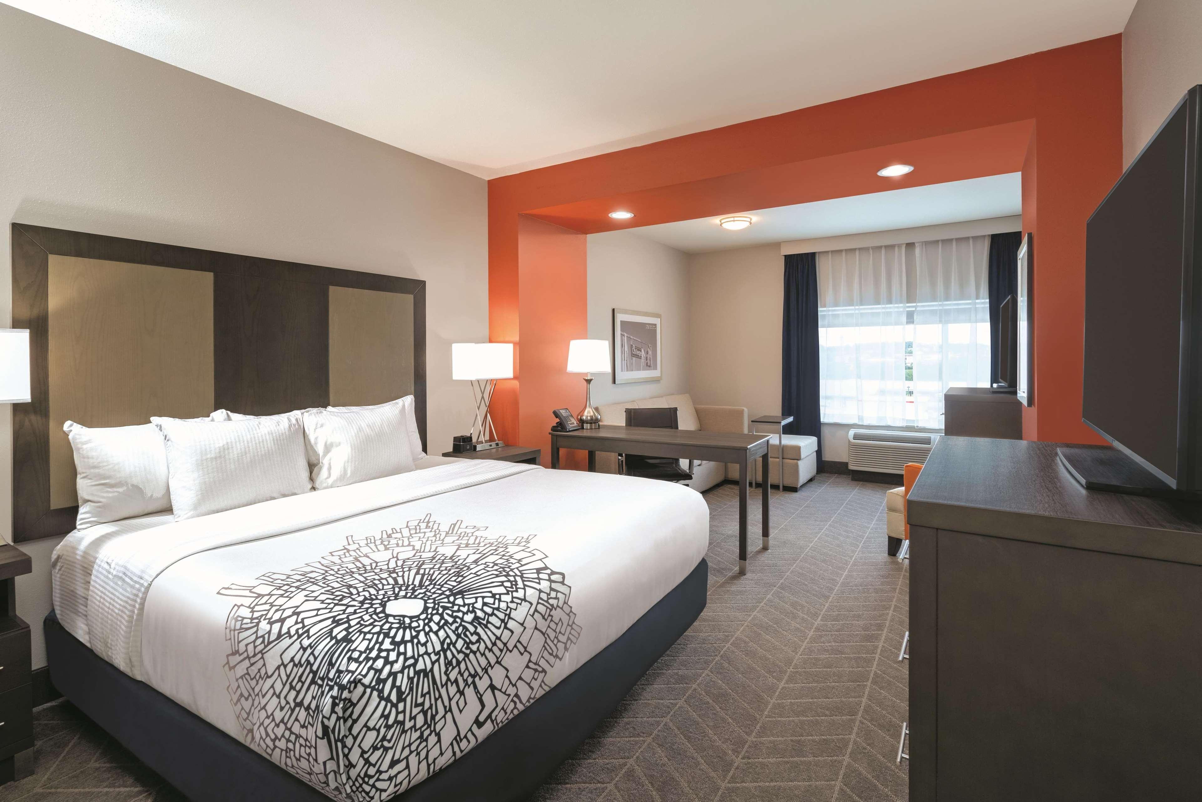 La Quinta By Wyndham Opelika Auburn Hotel Екстериор снимка