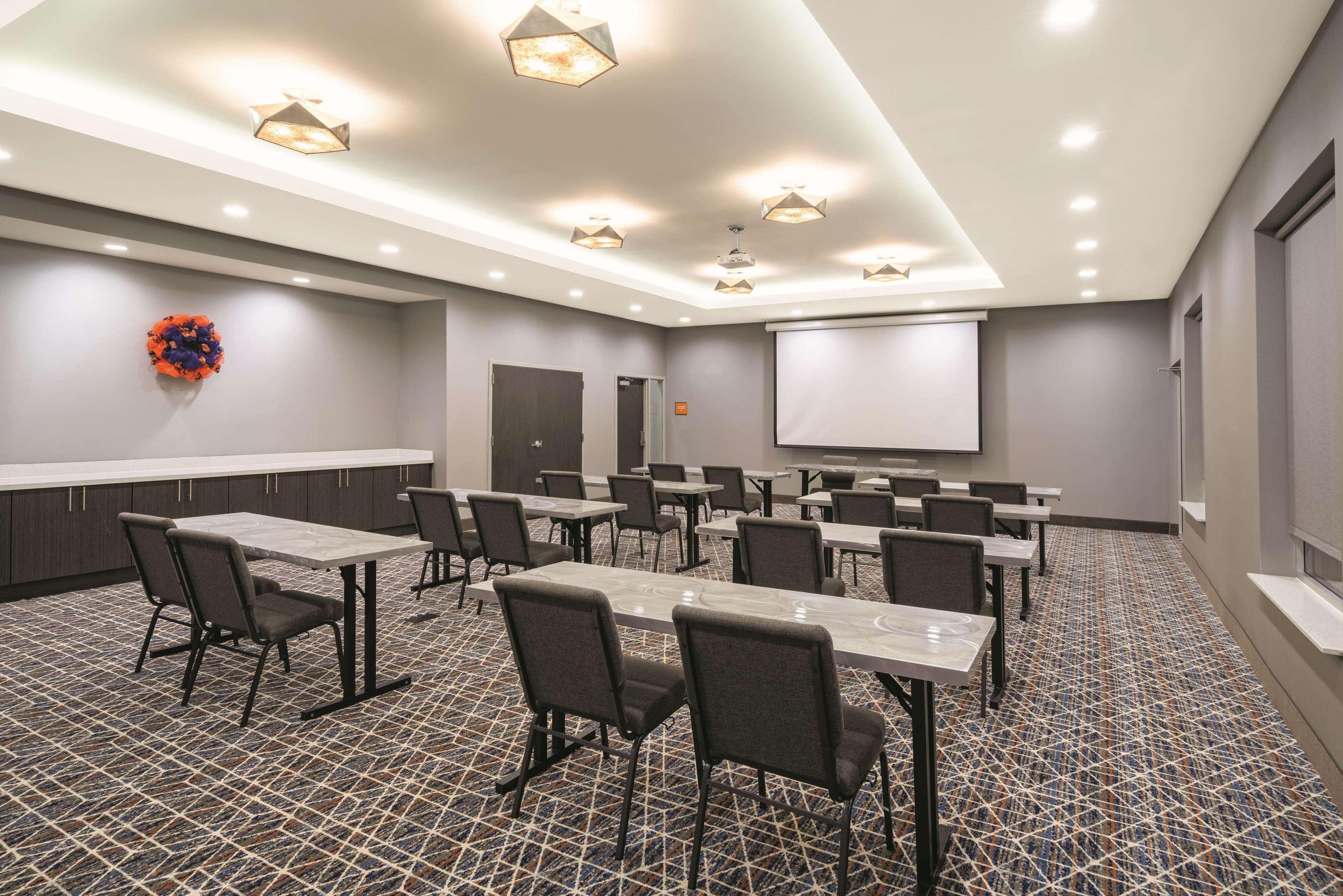 La Quinta By Wyndham Opelika Auburn Hotel Екстериор снимка